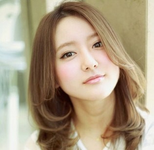 修顏顯瘦梨花頭 塑造完美小女生-美髮館