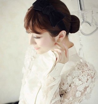 春夏女生髮型熱薦 丸子頭成新寵-美髮館