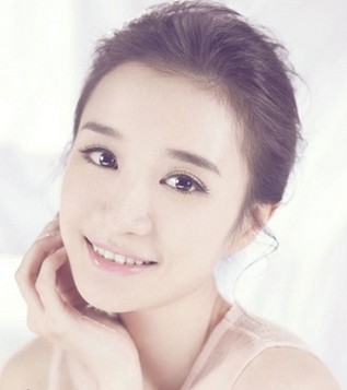 氣質范高貴復古髮型 精致盤髮打造亮眼美女-美髮館