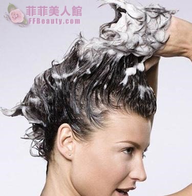 小編教你解決毛糙秀髮最快速方法-美髮館