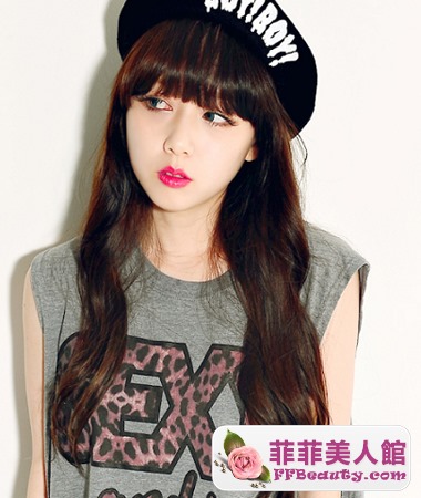 今年流行瘦臉甜美燙髮-美髮館