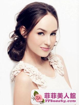 DIY氣質女生扎法 優雅盤髮不造作-美髮館