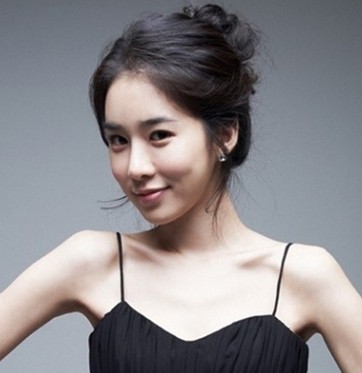 簡約韓式晚裝盤髮 典雅高貴-美髮館