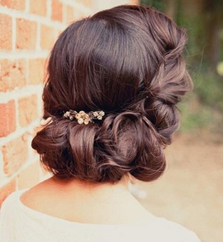 上班族必備簡約OL盤髮髮型-美髮館