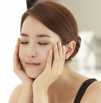 最新簡單韓式盤髮 典雅大方OL最愛-美髮館