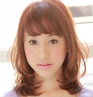 中長髮梨花頭燙髮髮型圖片-美髮館