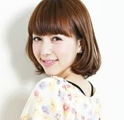 今年流行小清新短卷髮髮型圖片-美髮館