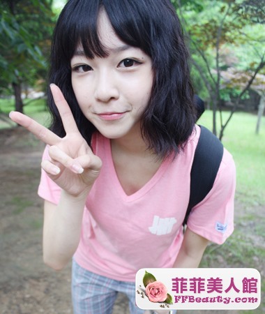 女生最新減齡短髮燙髮-美髮館