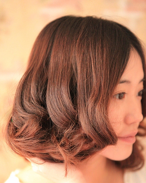 短卷髮髮型在家DIY教程-美髮館