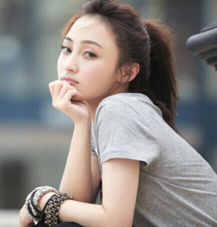 長時間扎馬尾容易脫髮-美髮館