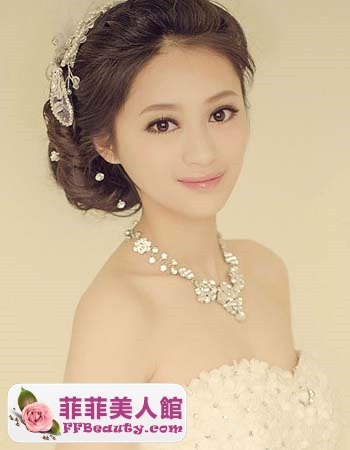 高貴優雅的新娘髮型-美髮館