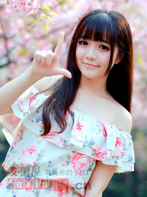 唯美中長直髮 裝扮甜美感覺-美髮館