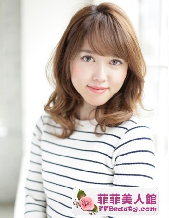 秋冬梨花頭髮型 瞬間甩掉大圓臉-美髮館