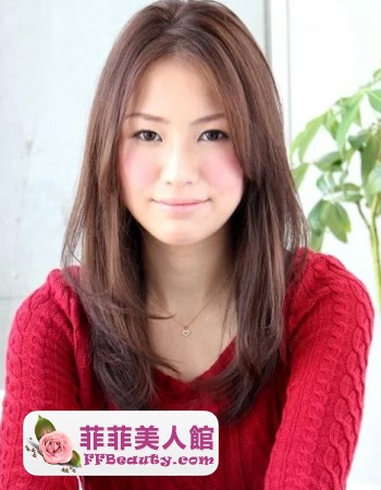 圓臉清新中分長直髮塑造柔美-美髮館
