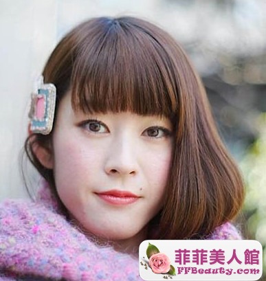日系長臉女生最愛齊瀏海短髮-美髮館