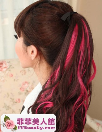 女生個性染髮 走在時尚潮流前沿-美髮館