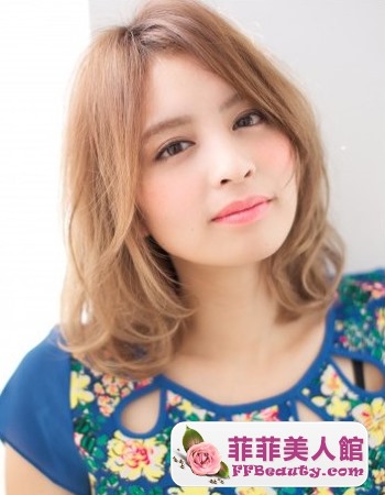 寬臉適合的中長燙髮 瞬間提升氣質-美髮館