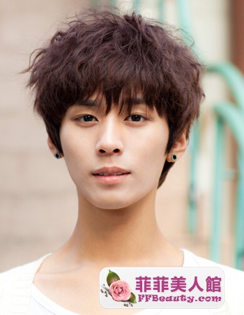 男生時尚燙髮 盡顯帥氣潮男范兒-美髮館