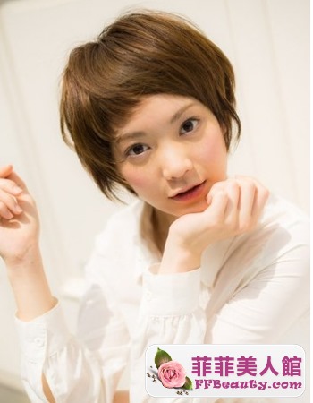 女生個性俏皮短髮靈動整個秋-美髮館