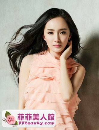 楊冪產后復出長髮綠裙清純又優雅-美髮館