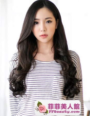 新款圓臉長卷髮 冬季時尚髮型-美髮館