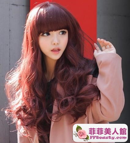 長臉女生優雅齊瀏海長卷髮型設計-美髮館