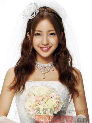 日韓氣質婚紗髮型盡顯優雅-美髮館